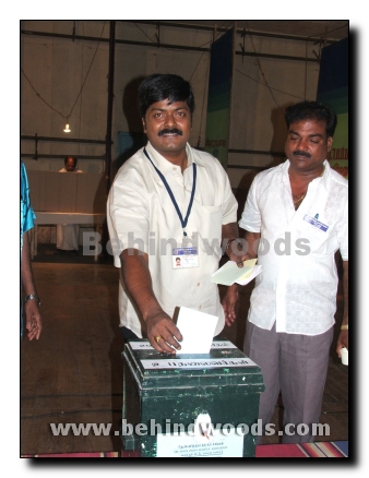 Stars galaxy in Nadigar Sangam elections!